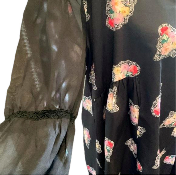 Yumi sz 10 black with floral clinched waist dress with sheer sleeves lightweight - Picture 3 of 6